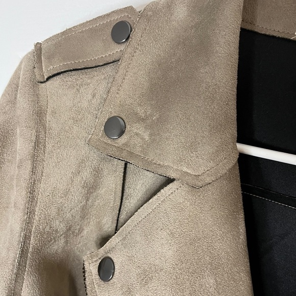 For The Republic Faux Suede Jacket - Picture 7 of 9